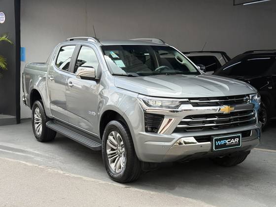 CHEVROLET S10 2.8 16V TURBO DIESEL HIGH COUNTRY CD 4X4 AUTOMÁTICO CHEVROLET S10 2.8 16V TURBO DIESEL HIGH COUNTRY CD 4X4 AUTOMÁTICO